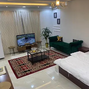 استديو النزهه جدة